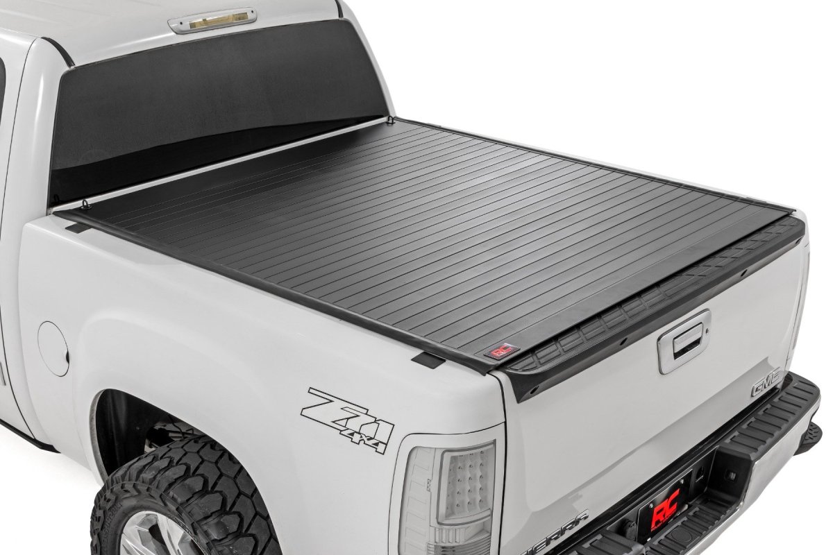 GMC Sierra 1500 Hard Roll Up Bed Cover - Rough Country - Sleek Flush, Low-Profile Design - Matte Black - '07-'13